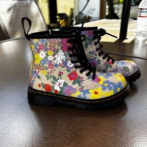 Kids Dr Martens boots